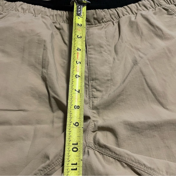 The North Face Shorts Mens Large Beige 10” Nylon Stow Pocket Hiking Fishing Camp - Picture 10 of 11